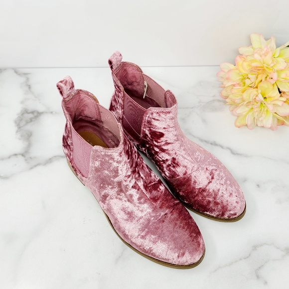 Toms Shoes - TOMS Crushed Velvet Chelsea  Booties